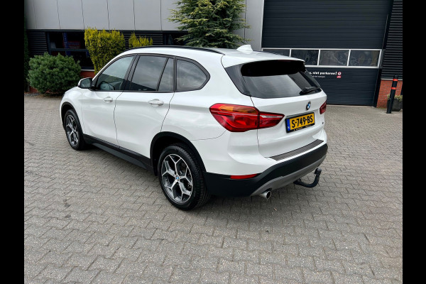 BMW X1 SDrive18i Sport-line