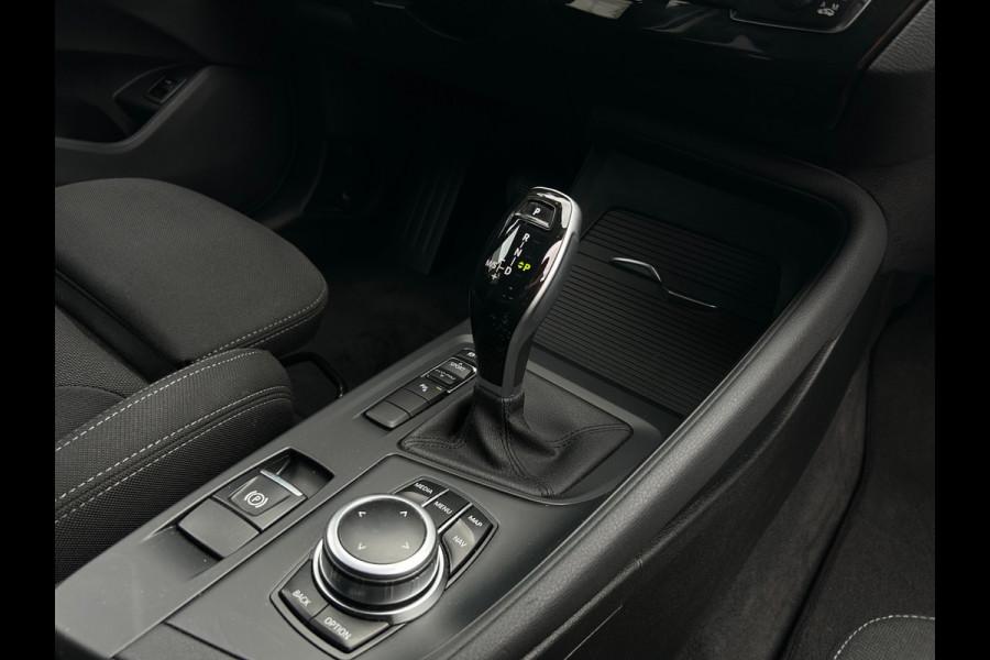 BMW X1 SDrive18i Sport-line