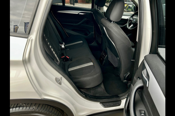 BMW X1 SDrive18i Sport-line