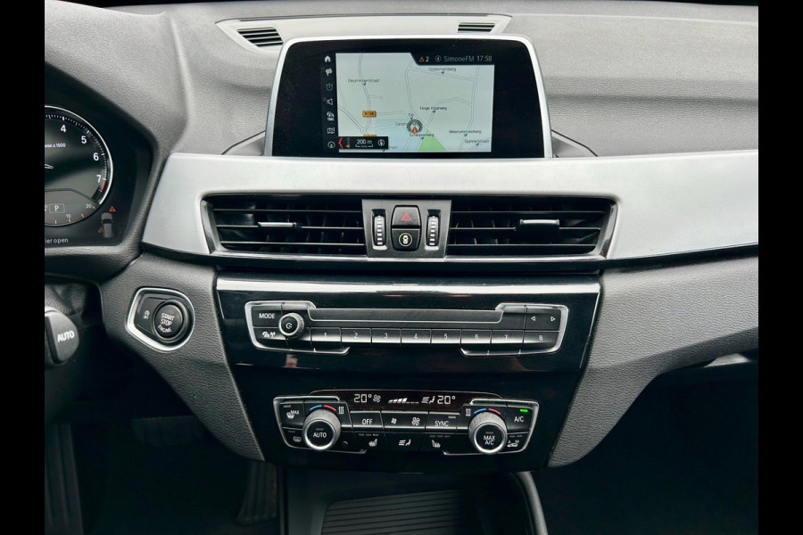 BMW X1 SDrive18i Sport-line