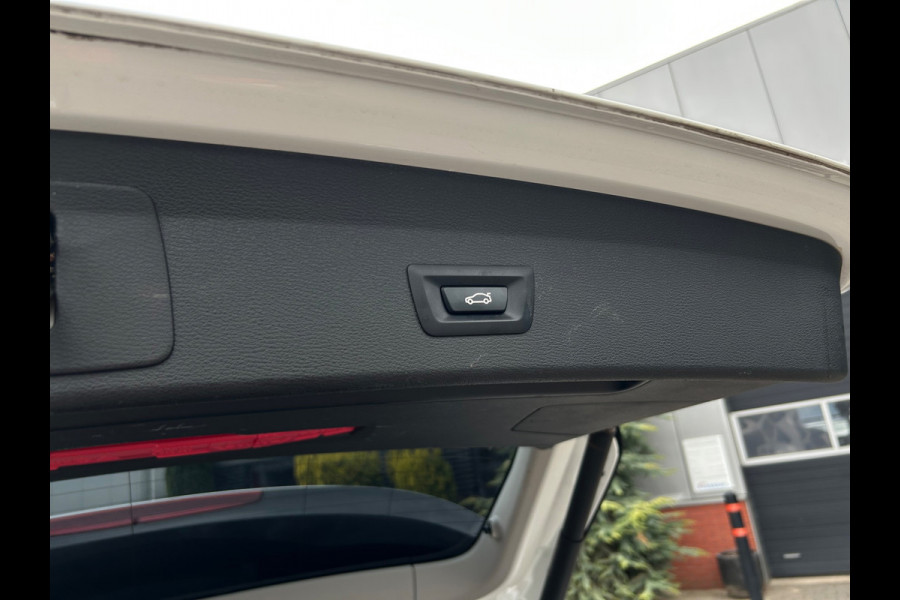 BMW X1 SDrive18i Sport-line