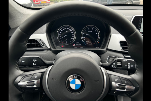 BMW X1 SDrive18i Sport-line