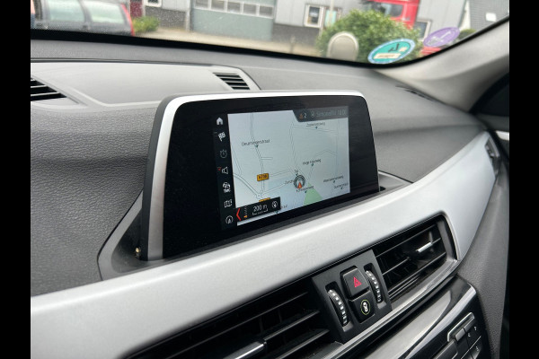 BMW X1 SDrive18i Sport-line