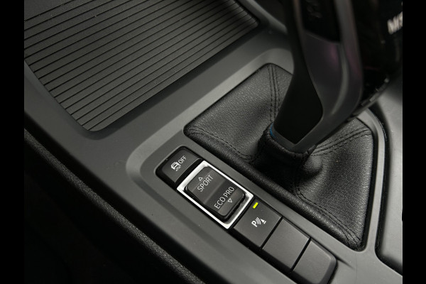 BMW X1 SDrive18i Sport-line