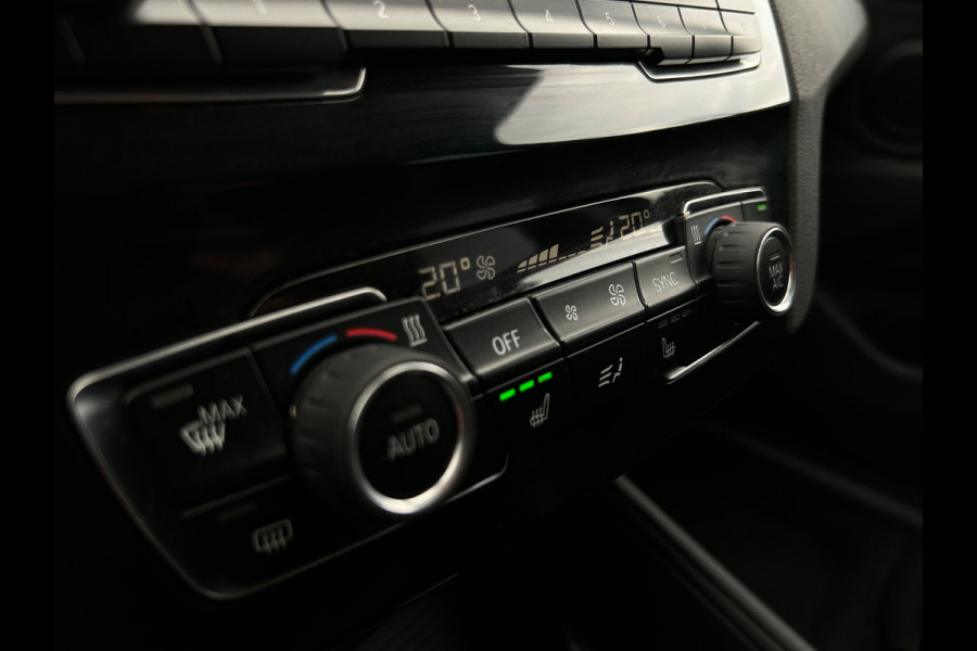 BMW X1 SDrive18i Sport-line