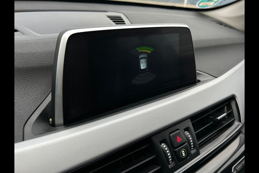 BMW X1 SDrive18i Sport-line