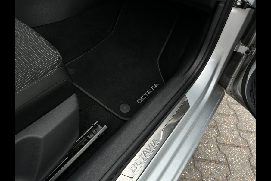 Škoda Octavia Combi 1.4 TSI iV PHEV Business Edition