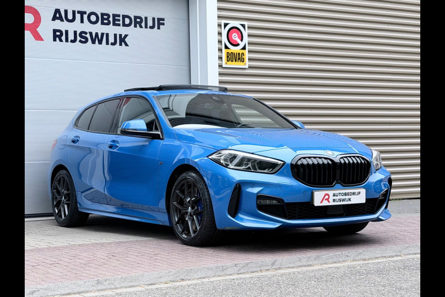 BMW 1-serie 118i Executive Edition Pano/Camera/HuD