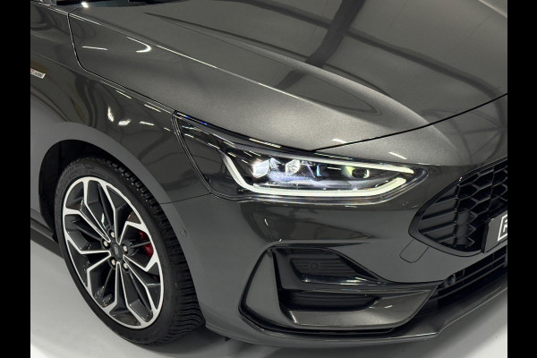 Ford Focus 155PK 1.0 EcoBoost Hybrid ST Line X |Pano |Trekhaak |Carbon |Facelift |Navi |Winterpakket| ACC