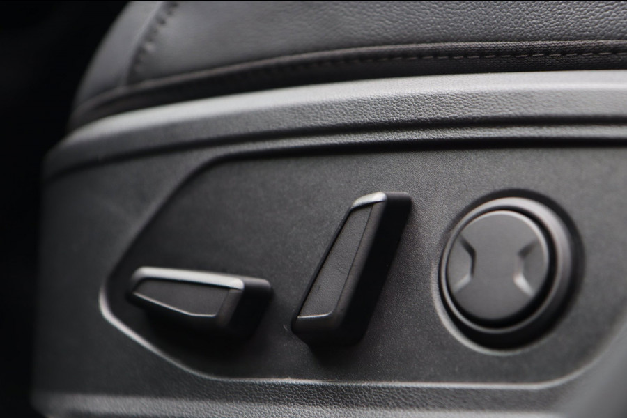 Hyundai Tucson 1.6 T-GDI PHEV 4WD VOL! / PANO / LEDER / TREKHAAK / KRELL / CAMERA / KEYLESS / MEMORY