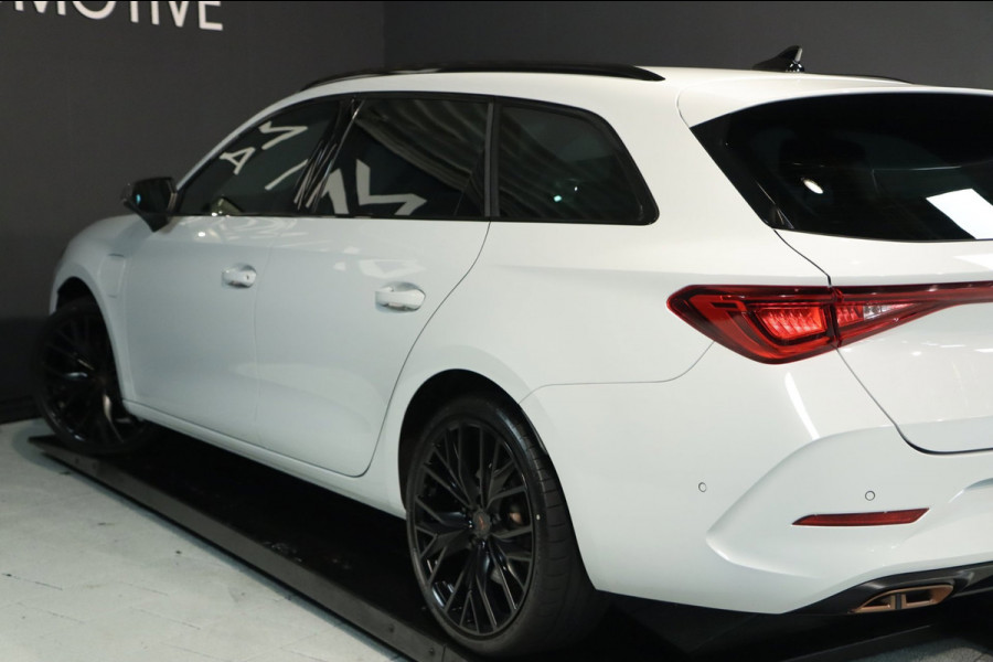 CUPRA Leon Sportstourer 1.4 e-Hybrid VZ Performance / ACC / KEYLESS / CAMERA / STUUR+STOELVERW
