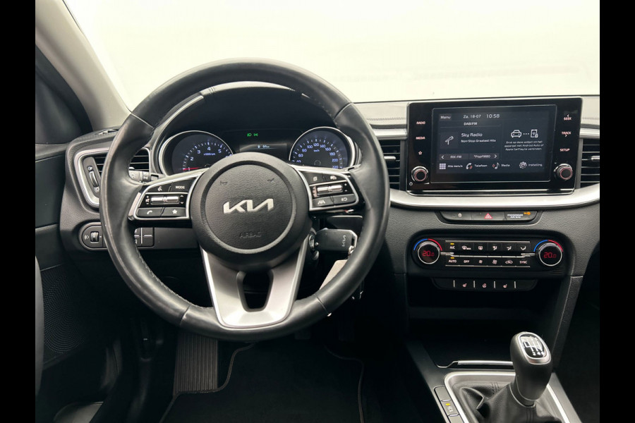 Kia Ceed Sportswagon 1.0 T-GDi DynamicLine | 1e Eigenaar | Carplay | Navigatie | Camera | Stoel/Stuur verwarming | Lane-assist |