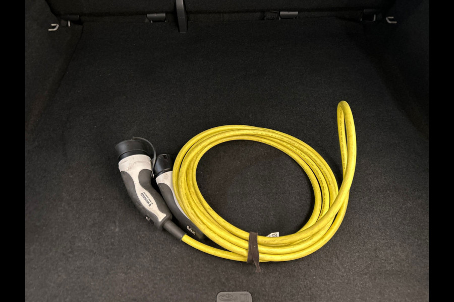 Volkswagen ID.4 Life 77 kWh SOH 93% | Trekhaak | Stoel/stuur verwarming | CarPlay | Adaptieve Cruise Control | Orgineel Nederlands