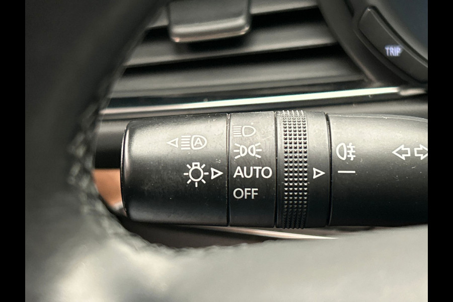 Mazda CX-30 2.0 e-SkyActiv-X M Hybrid Comfort Head up display | Adaptieve cruise | Trekhaak | Camera Stoel/Stuur verwarming