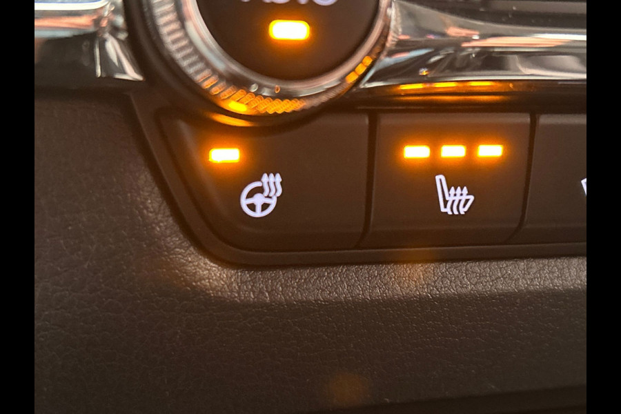 Mazda CX-30 2.0 e-SkyActiv-X M Hybrid Comfort Head up display | Adaptieve cruise | Trekhaak | Camera Stoel/Stuur verwarming