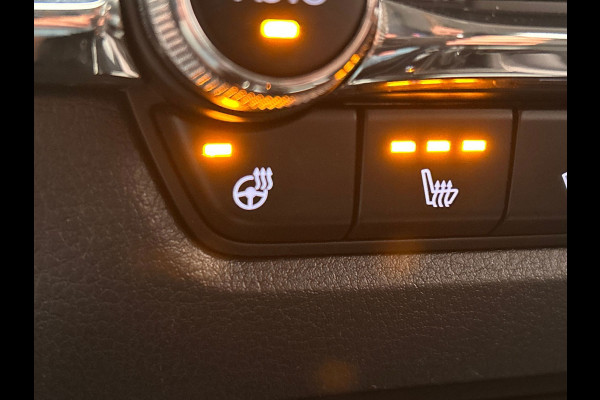Mazda CX-30 2.0 e-SkyActiv-X M Hybrid Comfort Head up display | Adaptieve cruise | Trekhaak | Camera Stoel/Stuur verwarming