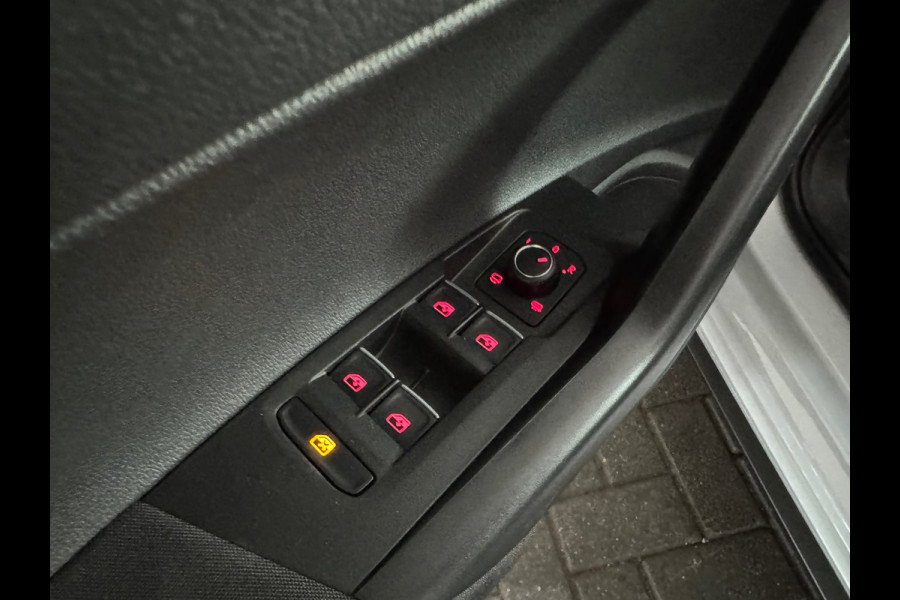 Volkswagen Polo 1.0 TSI Highline Pano|CarPlay|Blindspot
