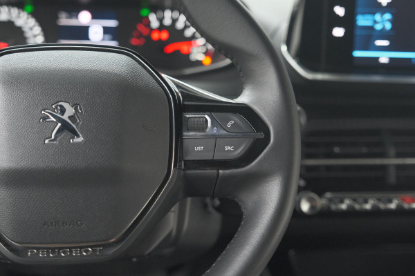 Peugeot 2008 PureTech 130 Active | Camera | Apple Carplay | Parkeersensoren | Stoelverwarming