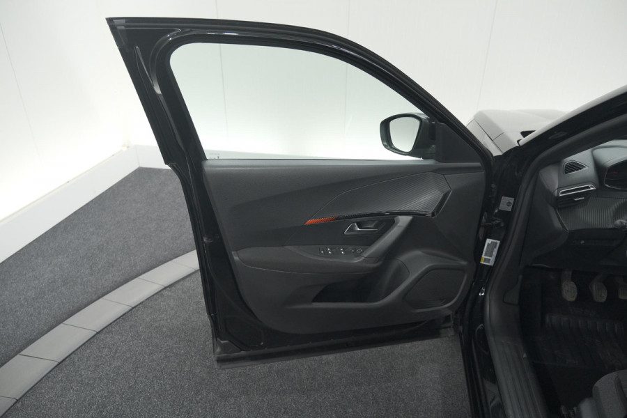 Peugeot 2008 PureTech 130 Active | Camera | Apple Carplay | Parkeersensoren | Stoelverwarming