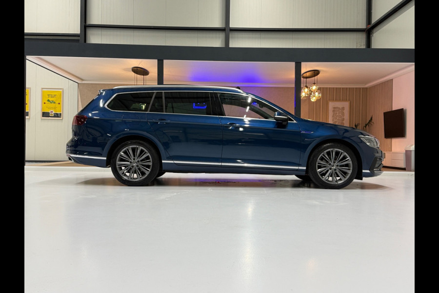 Volkswagen Passat Variant 1.4 TSI Hybride 218PK DSG|Pano|Trekhaak|IQ Lights|Adaptive cruise |Leder| Massage|Camera