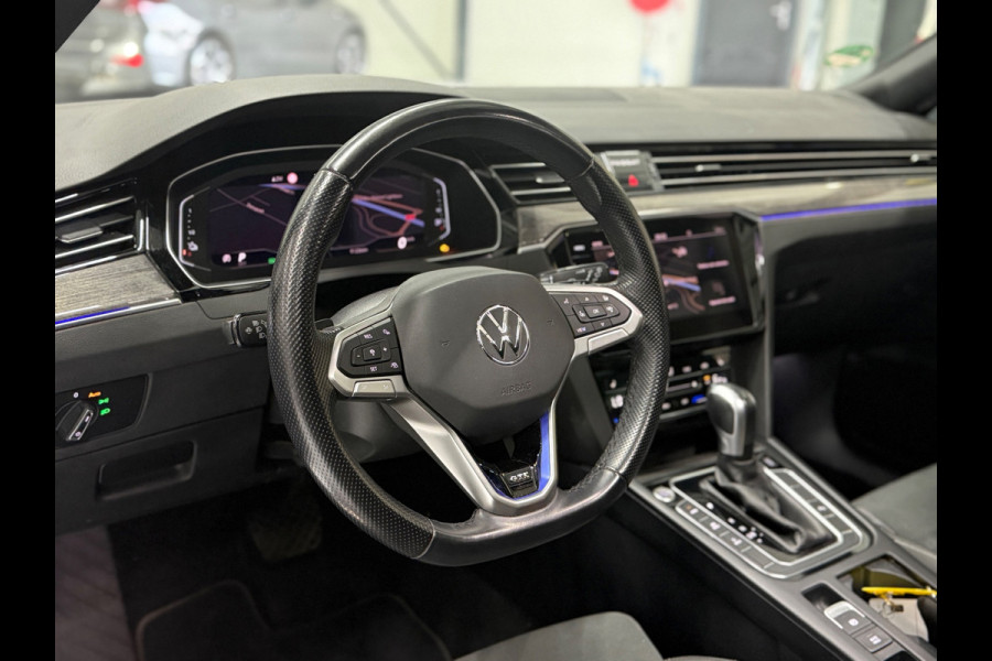 Volkswagen Passat Variant 1.4 TSI Hybride 218PK DSG|Pano|Trekhaak|IQ Lights|Adaptive cruise |Leder| Massage|Camera