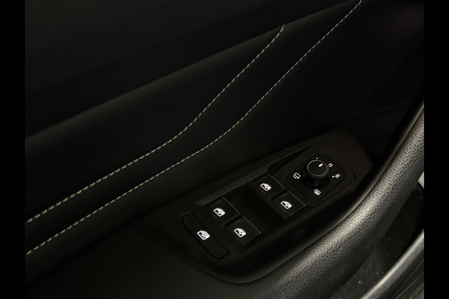 Volkswagen Passat Variant 1.4 TSI Hybride 218PK DSG|Pano|Trekhaak|IQ Lights|Adaptive cruise |Leder| Massage|Camera