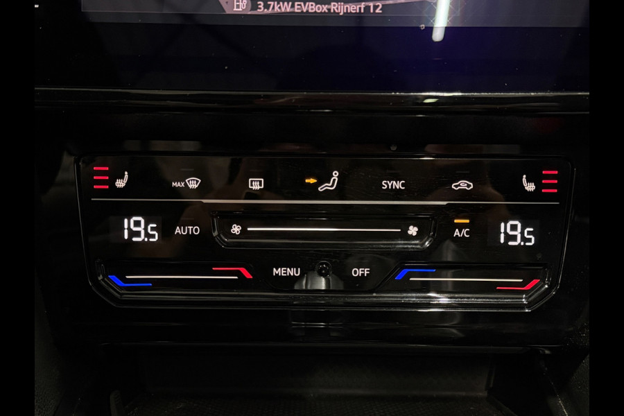 Volkswagen Passat Variant 1.4 TSI Hybride 218PK DSG|Pano|Trekhaak|IQ Lights|Adaptive cruise |Leder| Massage|Camera
