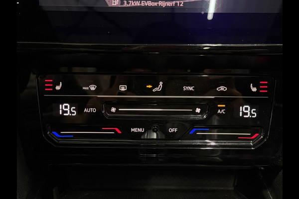 Volkswagen Passat Variant 1.4 TSI Hybride 218PK DSG|Pano|Trekhaak|IQ Lights|Adaptive cruise |Leder| Massage|Camera