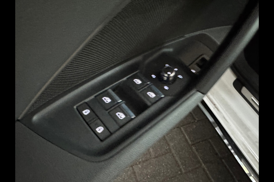Audi A3 Sportback 45 TFSI e S Line Competition Pano|B&O|Keyless