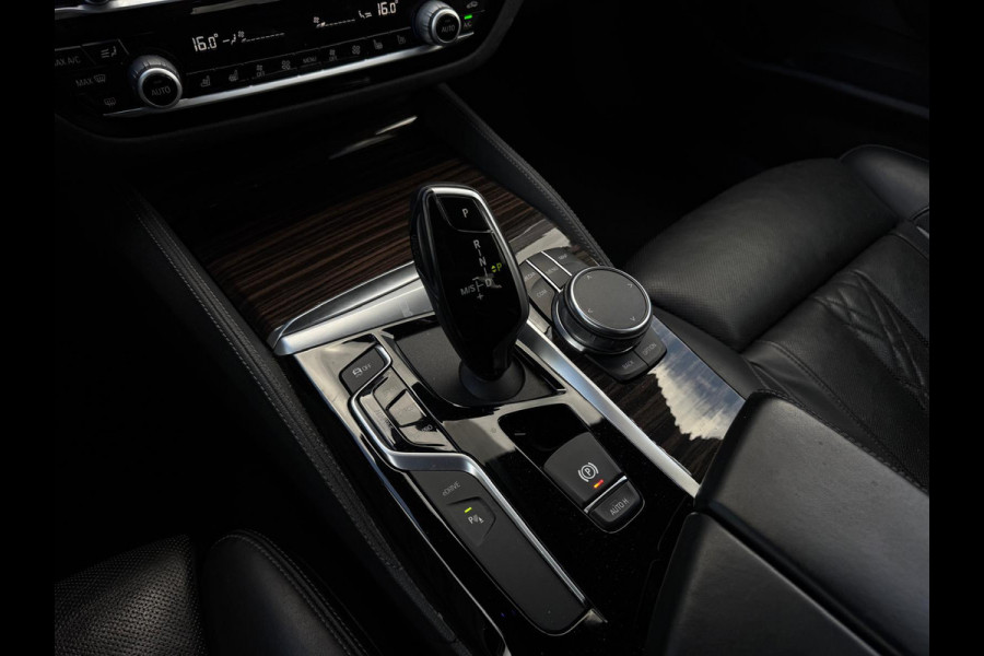 BMW 5 Serie 530e iPerformance High Executive NAVI|LEDER|LED|CAMERA|SPORTVELGEN