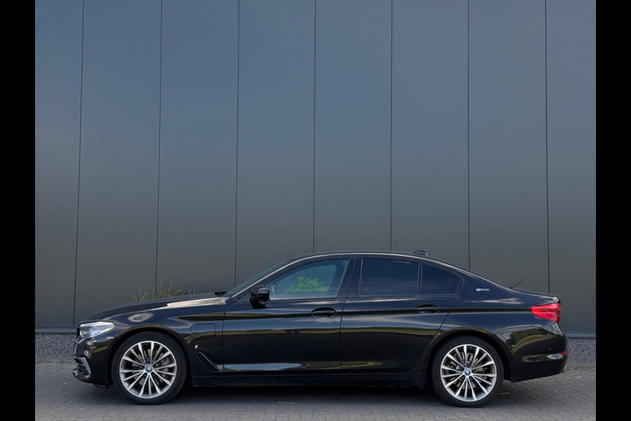 BMW 5 Serie 530e iPerformance High Executive NAVI|LEDER|LED|CAMERA|SPORTVELGEN