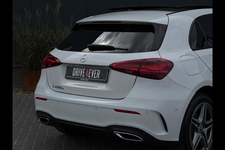 Mercedes-Benz A-Klasse 250 e AMG Line FULL PANO|WIDESCREEN|LEDER|SFEERVERLICHTING