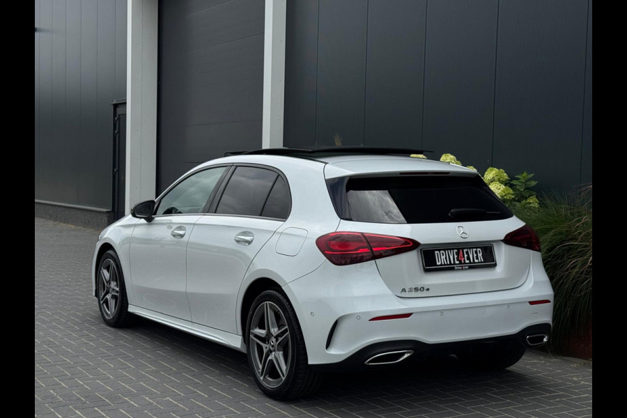 Mercedes-Benz A-Klasse 250 e AMG Line FULL PANO|WIDESCREEN|LEDER|SFEERVERLICHTING