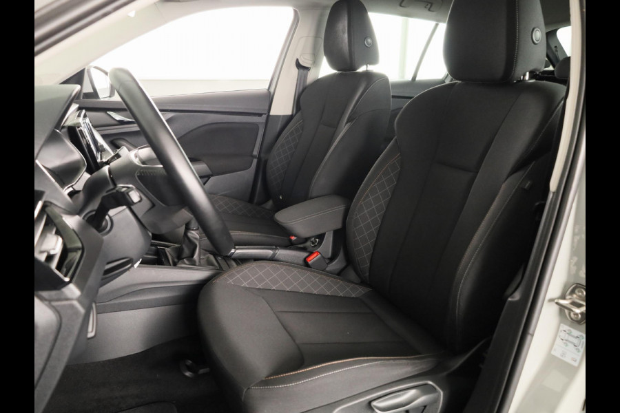 Škoda SCALA 1.0 TSI Ambition 110 pk | Navigatie via App | Parkeersensoren achter | Cruise control | LED koplampen | Apple Carplay/Android Auto |
