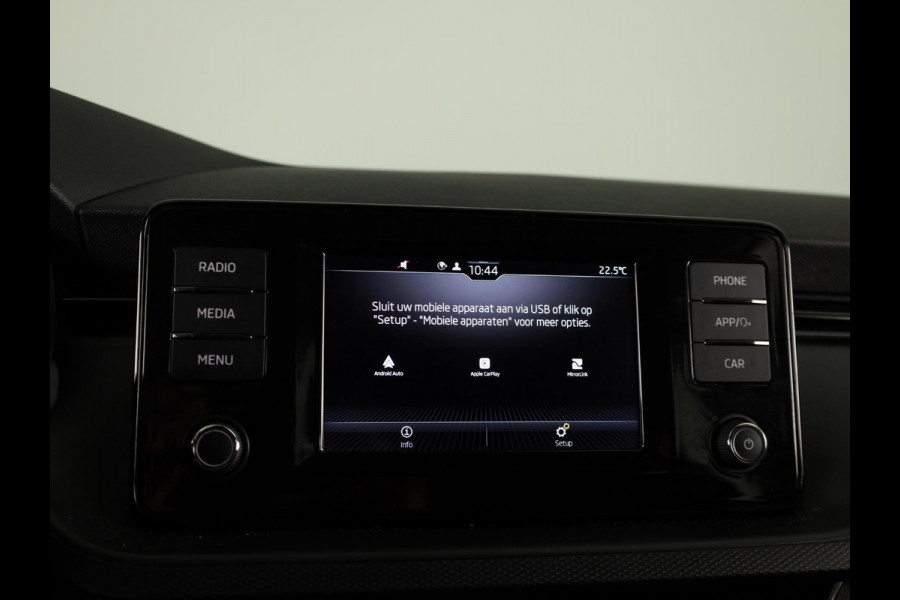 Škoda SCALA 1.0 TSI Ambition 110 pk | Navigatie via App | Parkeersensoren achter | Cruise control | LED koplampen | Apple Carplay/Android Auto |