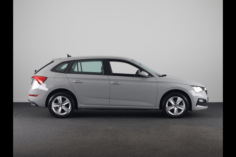 Škoda SCALA 1.0 TSI Ambition 110 pk | Navigatie via App | Parkeersensoren achter | Cruise control | LED koplampen | Apple Carplay/Android Auto |