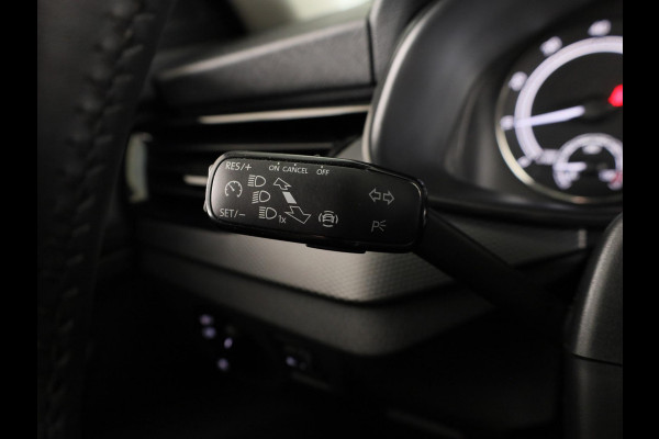 Škoda SCALA 1.0 TSI Ambition 110 pk | Navigatie via App | Parkeersensoren achter | Cruise control | LED koplampen | Apple Carplay/Android Auto |