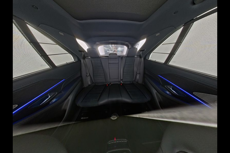Mercedes-Benz GLE 400 e 4MATIC AMG Plug- In Hybride | Panoramadak | Airmatic | Trekhaak | Head-up-Display | Burmester® | 360° Camera | Stuur en Stoelverwarming | Inclusief 24 maanden Mercedes-Benz Certified garantie voor Europa.