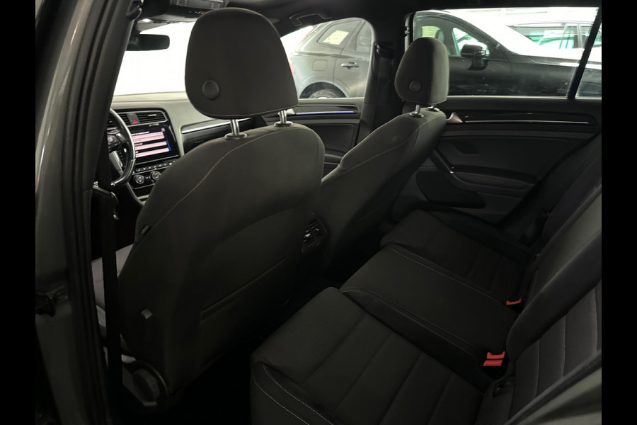 Volkswagen Golf 2.0 TSI 4Motion R Pano|Keyless|Sfeer|DCC