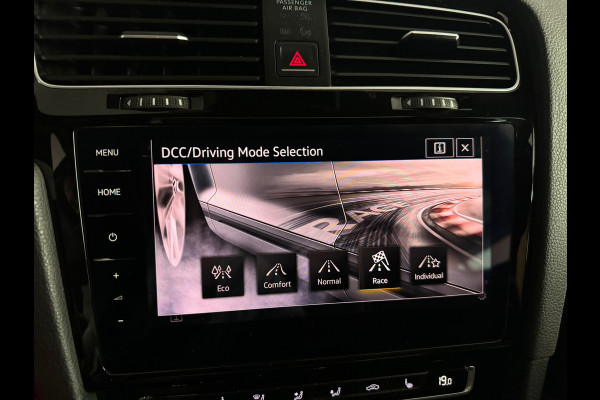 Volkswagen Golf 2.0 TSI 4Motion R Pano|Keyless|Sfeer|DCC