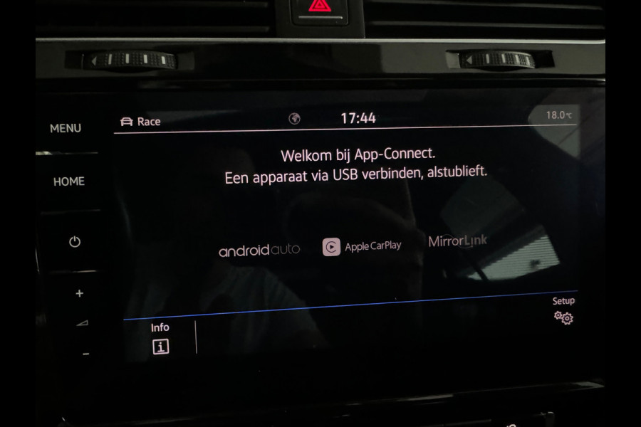 Volkswagen Golf 2.0 TSI 4Motion R Pano|Keyless|Sfeer|DCC