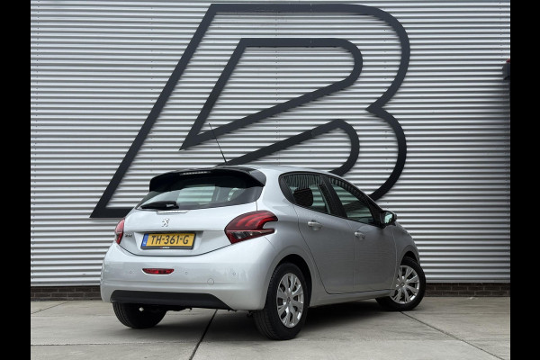 Peugeot 208 1.2 PureTech Blue Lion 2e Eigenaar|Carplay|Cruise|PDC|Navi|Airco|Elek ramen|N.A.P|D-Riem v.v. in 2024| APK tot 07-2027