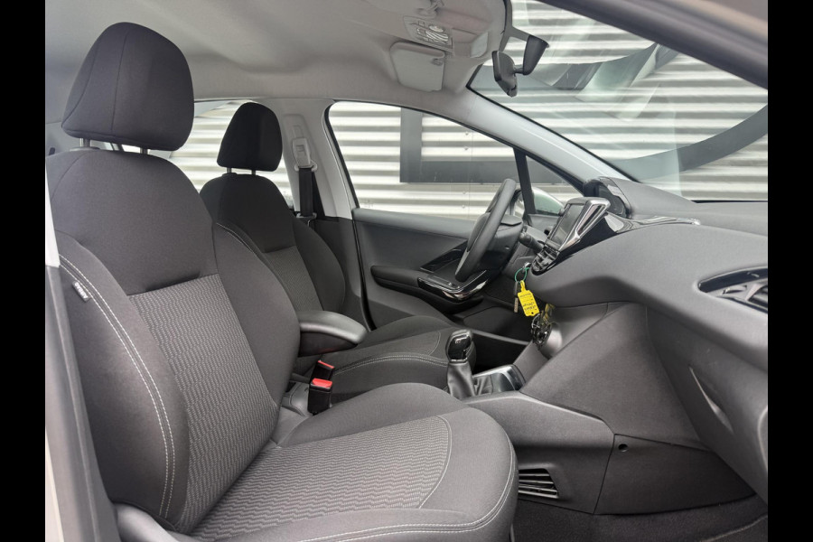 Peugeot 208 1.2 PureTech Blue Lion 2e Eigenaar|Carplay|Cruise|PDC|Navi|Airco|Elek ramen|N.A.P|D-Riem v.v. in 2024| APK tot 07-2027