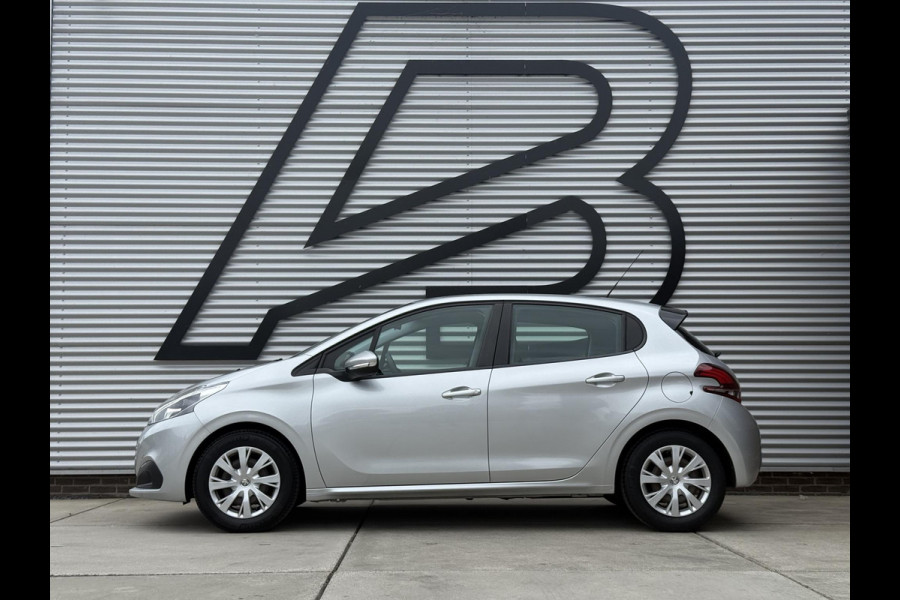 Peugeot 208 1.2 PureTech Blue Lion 2e Eigenaar|Carplay|Cruise|PDC|Navi|Airco|Elek ramen|N.A.P|D-Riem v.v. in 2024| APK tot 07-2027