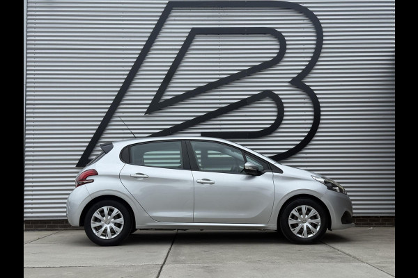 Peugeot 208 1.2 PureTech Blue Lion 2e Eigenaar|Carplay|Cruise|PDC|Navi|Airco|Elek ramen|N.A.P|D-Riem v.v. in 2024| APK tot 07-2027