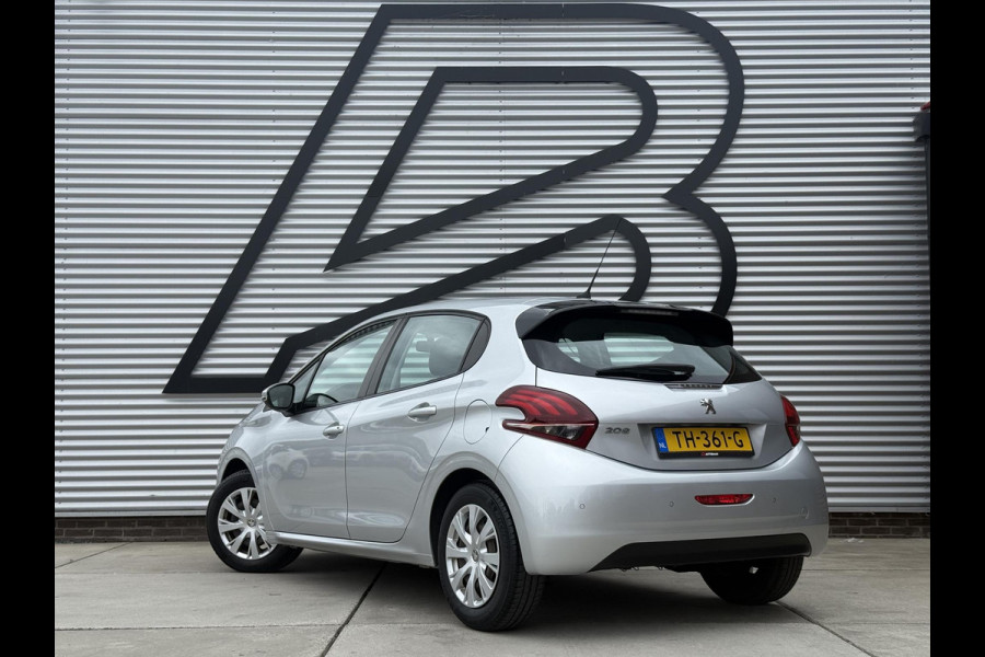 Peugeot 208 1.2 PureTech Blue Lion 2e Eigenaar|Carplay|Cruise|PDC|Navi|Airco|Elek ramen|N.A.P|D-Riem v.v. in 2024| APK tot 07-2027