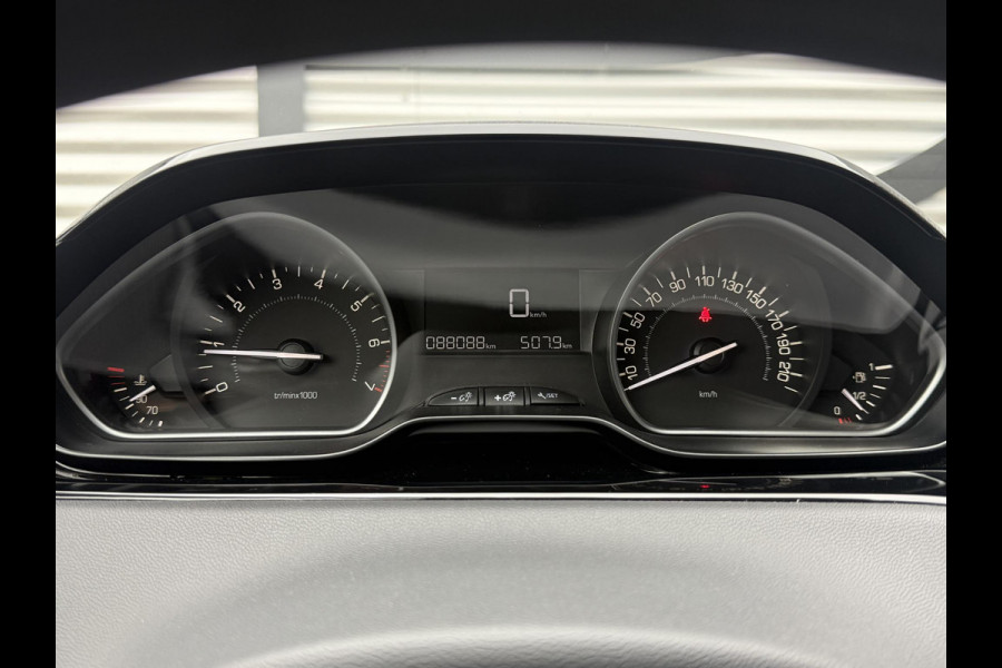 Peugeot 208 1.2 PureTech Blue Lion 2e Eigenaar|Carplay|Cruise|PDC|Navi|Airco|Elek ramen|N.A.P|D-Riem v.v. in 2024| APK tot 07-2027