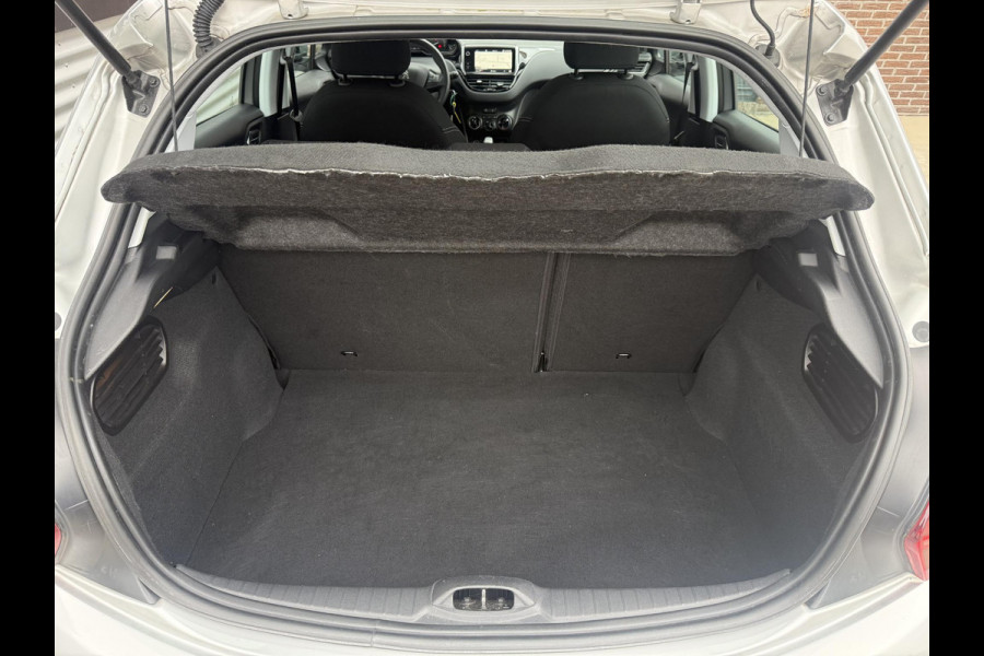 Peugeot 208 1.2 PureTech Blue Lion 2e Eigenaar|Carplay|Cruise|PDC|Navi|Airco|Elek ramen|N.A.P|D-Riem v.v. in 2024| APK tot 07-2027