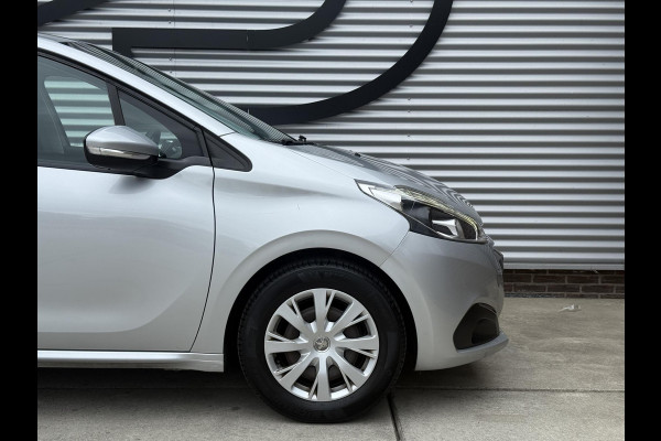 Peugeot 208 1.2 PureTech Blue Lion 2e Eigenaar|Carplay|Cruise|PDC|Navi|Airco|Elek ramen|N.A.P|D-Riem v.v. in 2024| APK tot 07-2027