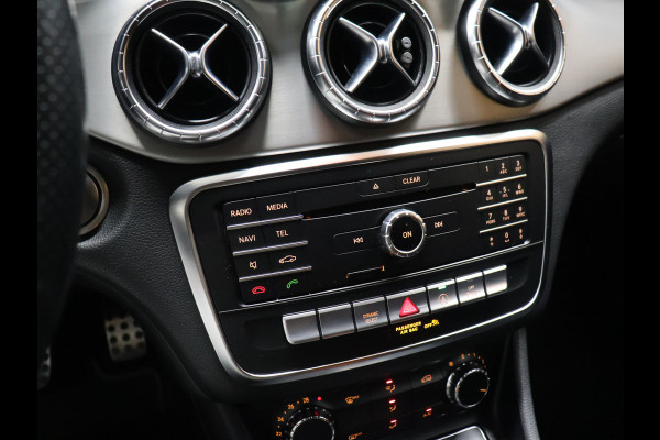 Mercedes-Benz CLA-Klasse Shooting Brake 200 Prestige AMG Line [TREKHAAK AFNEEMBAAR, SCHUIFKANTELDAK, MEMORY SEATS, CAMERA, PDC V+A, CRUISE, BLUETOOTH, CLIMATE, NIEUWSTAAT]